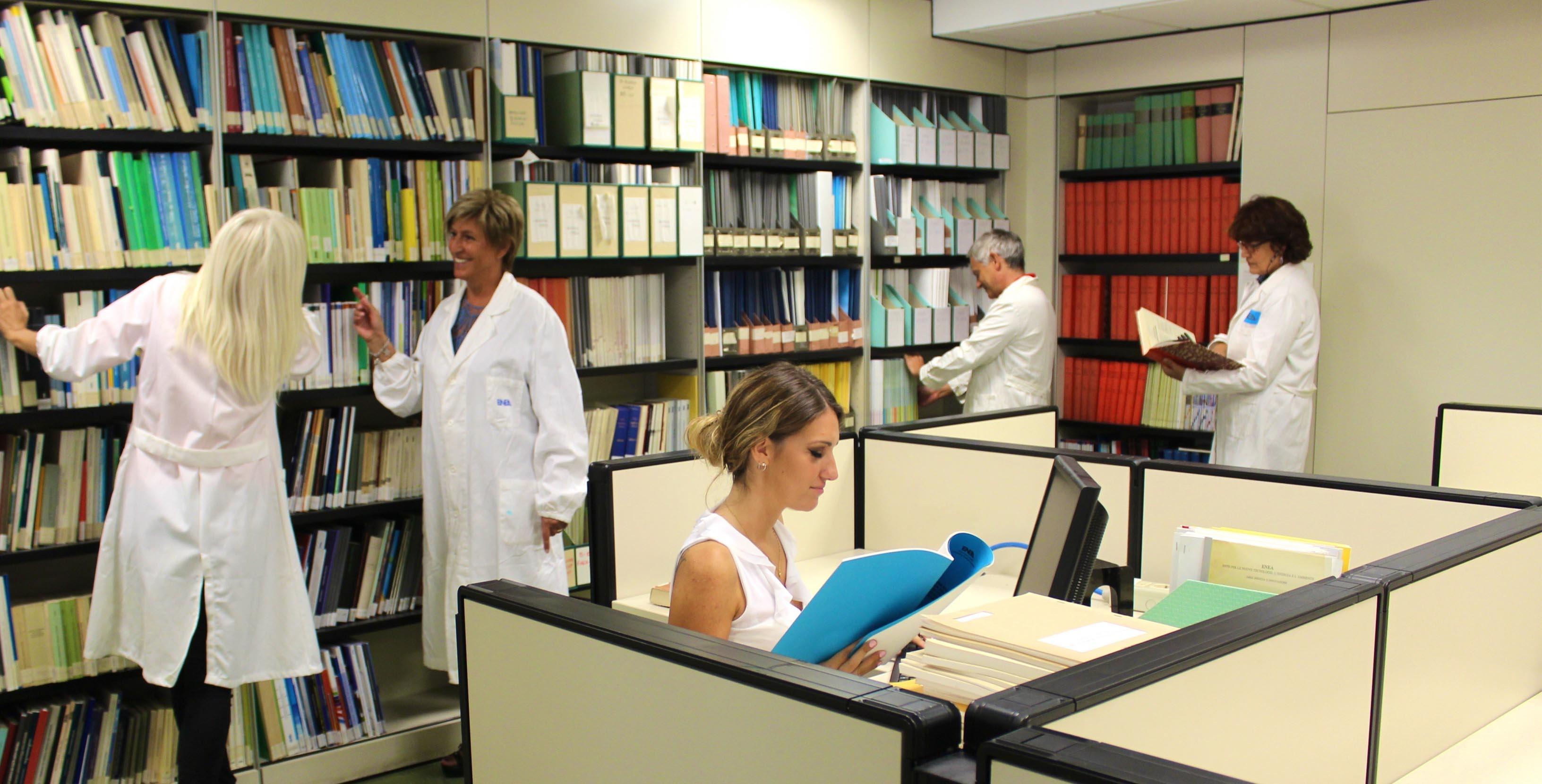 Foto della biblioteca del centro di Casaccia